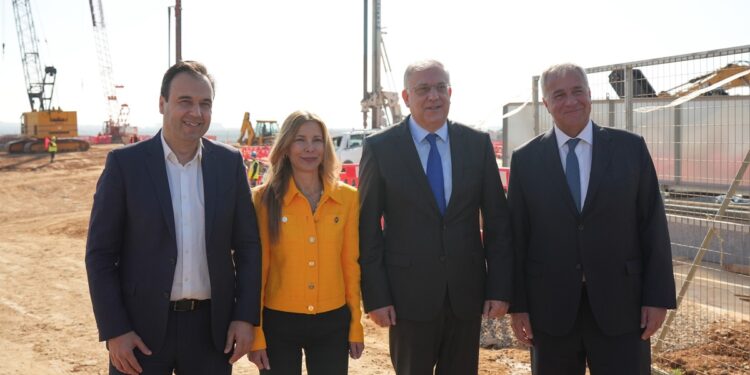 Στο Data Center της Microsoft στα Σπάτα