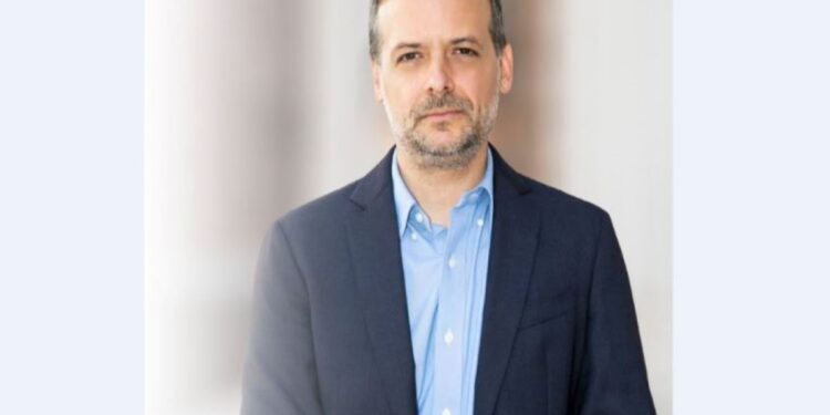 Λέτε να θέλει και … Προεδρικό;