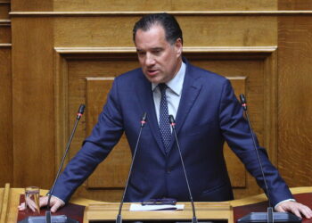 Γεωργιάδης: Μα καλά δεν ντρέπεστε; Έχετε υιοθετήσει ως ΠΑΣΟΚ όλες τις αηδίες