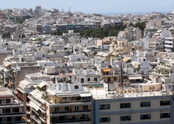 ΕΝΦΙΑ: Ποιοι απαλλάσσονται από τον βαρύ φόροι και ποιοι κινδυνεύουν να χάσουν την έκπτωση