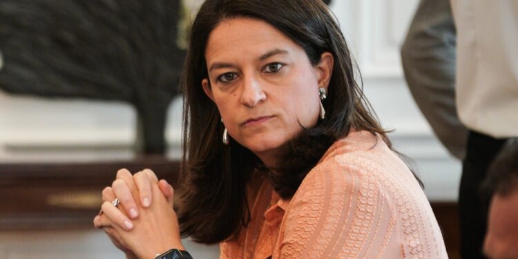 Κεραμέως: Σεβασμός στις οικογένειες των θυμάτων στα Τέμπη - Να μην μείνει κανένα ερώτημα αναπάντητο