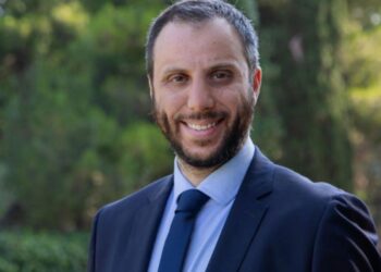 O Γιάννης Πισιμίσης μιλά στην Today Press για το οικονομικό θαύμα του Δήμου Βριλησσίων