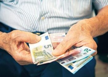 Αναδρομικά: Σημείο – Σημείο η απόφαση για την επιστροφή των δώρων για τους συνταξιούχους