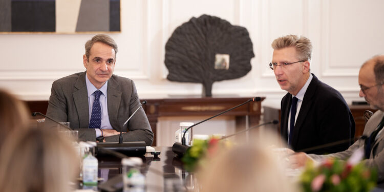 Συνεδρίαση της Ειδικής Επιτροπής για τον αυτισμό υπό την προεδρία του Κυριάκου Μητσοτάκη