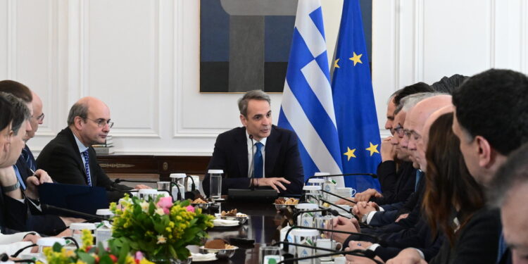 Μητσοτάκης για Τέμπη: Άλλο η αναζήτηση των αιτίων ενός εθνικού δράματος και άλλο η μετατροπή του σε κομματικό εργαλείο