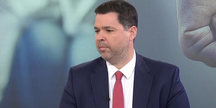 Κοντογεώργης για Σαντορίνη: Η κυβέρνηση παίρνει μέτρα για την ασφάλεια των πολιτών και τη στήριξη εργαζομένων και επιχειρήσεων