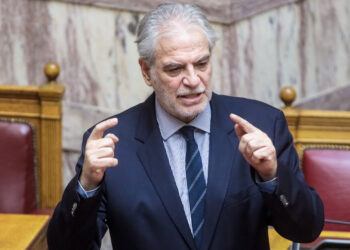 Πίσω στο νησί