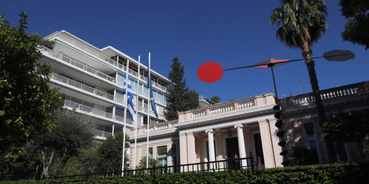 Εισήγηση για πρόωρες φέρνει «φρεσκάρισμα» στο Μαξίμου