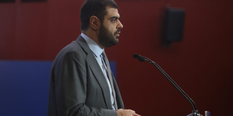 Ο Παύλος «οργώνει»