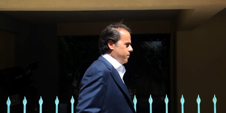 Τηλεφωνική επικοινωνία του Στ. Παπασταύρου με τον υπουργό Εσωτερικών των ΗΠΑ Doug Burgum για τις έρευνες υδρογονανθράκων