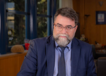 «Αυτοί που επέλεξαν να παίξουν στο γήπεδο ενός ανώφελου αντισυστημισμού, έχασαν περισσότερο»