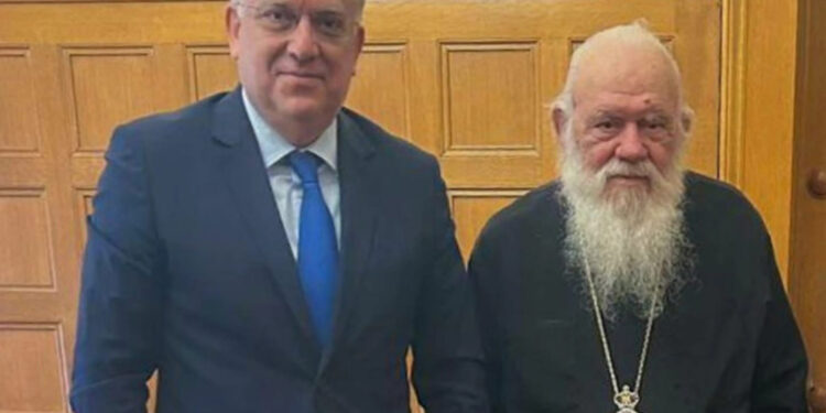 Συνάντηση Τάκη Θεοδωρικάκου με τον Αρχιεπίσκοπο Ιερώνυμο