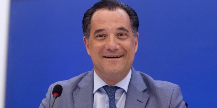 Ο Άδωνις θα σώσει πάλι την παρτίδα