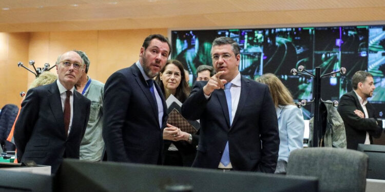 Επίσκεψη του Επιτρόπου Βιώσιμων Μεταφορών και Τουρισμού Απόστολου Τζιτζικώστα στη Μαδρίτη και συνάντηση με τον Ισπανό Υπουργό Μεταφορών και Βιώσιμης Κινητικότητας Oscar Puente