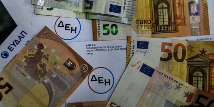 Το κτίριο θηρίο και η περίεργη άποψη Στάσση για την «πράσινη ανάπτυξη»