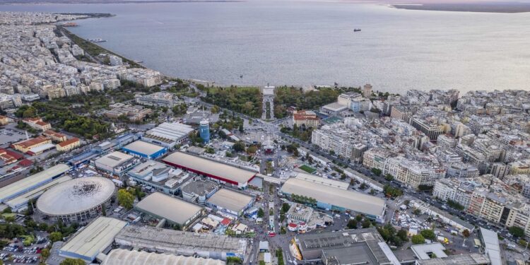 Από το «καλάθι του Πάσχα» στο πακέτο της ΔΕΘ