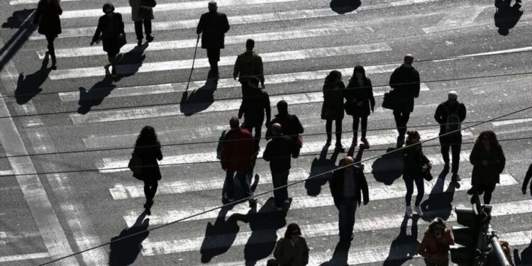 Πάνω από 2 δισ. ευρώ ετησίως από τη μείωση της φοροδιαφυγής