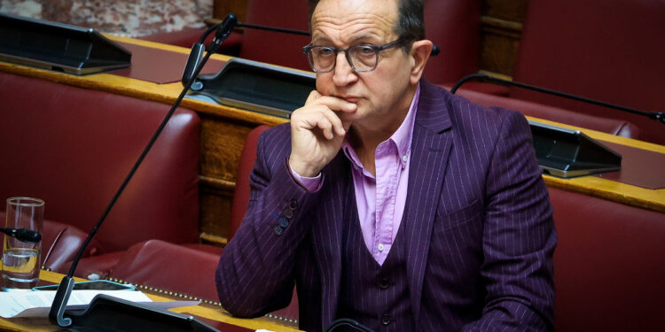 Αποχωρεί ο Μπιμπίλας από την πολιτική;