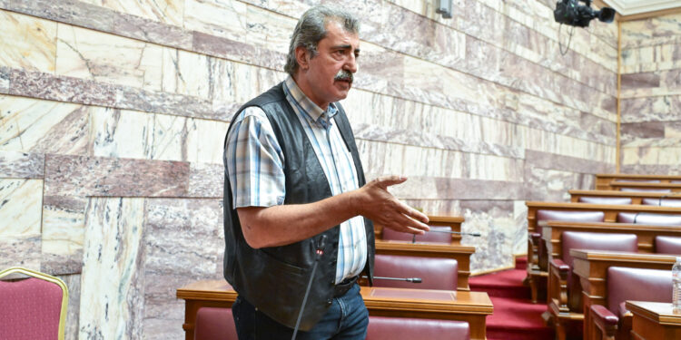 12 μήνες με αναστολή για συκοφαντική δυσφήμιση σε βάρος του Σταμάτη Πουλή