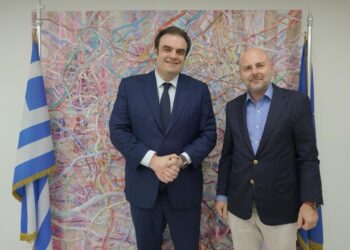 Συνάντηση του Υπουργού Οικονομικών Κ. Πιερρακάκη με τον πρόεδρο του ΤΕΕ Γ. Στασινό