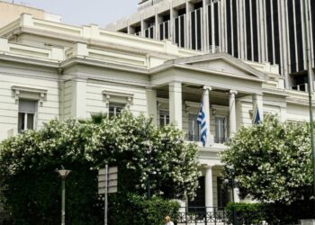 Εκκένωση 16 Ελλήνων πολιτών από το Ιράν υπό εξαιρετικά αντίξοες συνθήκες
