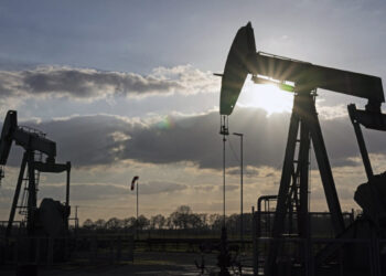 Οι τιμές του πετρελαίου πέφτουν πάνω από 5% μετά την αποδοχή του Ισραήλ για εκεχειρία