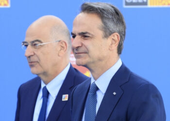 Στη Χάγη συνοδεύοντας τον πρωθυπουργό για τη Σύνοδο Κορυφής του ΝΑΤΟ ο Ν. Δένδιας