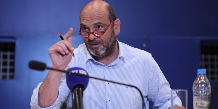 «Ένα σύγχρονο κράτος οφείλει να στηρίζει το δικαίωμα και την ελευθερία της έκφρασης και όχι να τα φιμώνει»