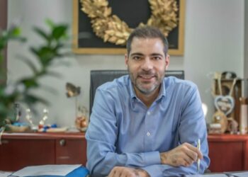 Ο Δήμαρχος Αλίμου άφησε χωρίς μεροκάματο 120 οικογένειες