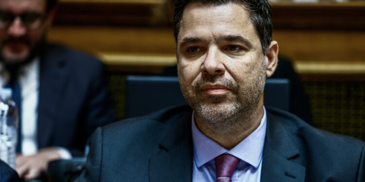 Όταν ο κ. Τσίπρας χρησιμοποιεί λέξεις όπως η πρόοδος και η ενότητα, αυτές χάνουν το νόημά τους