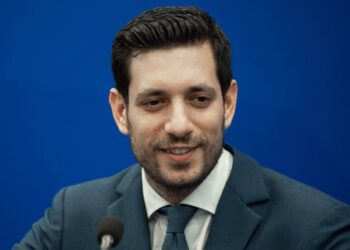 Λιγότερη ειρωνεία και περισσότερα εποικοδομητικά μέτρα για να μειώσουμε τους θανάτους στην άσφαλτο