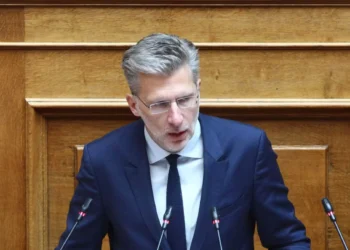 Καιρός να αφήσουμε πίσω την πολιτική τοξικότητα και να προχωρήσουμε μόνο μπροστά