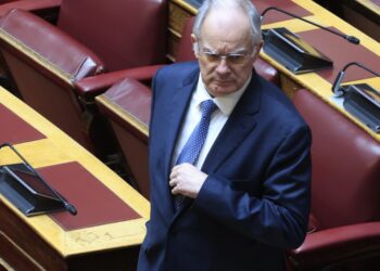 Με τους επικεφαλής των πρεσβειών της Ελλάδας σε Τελ Αβίβ και Τεχεράνη επικοινώνησε ο K. Τασούλας