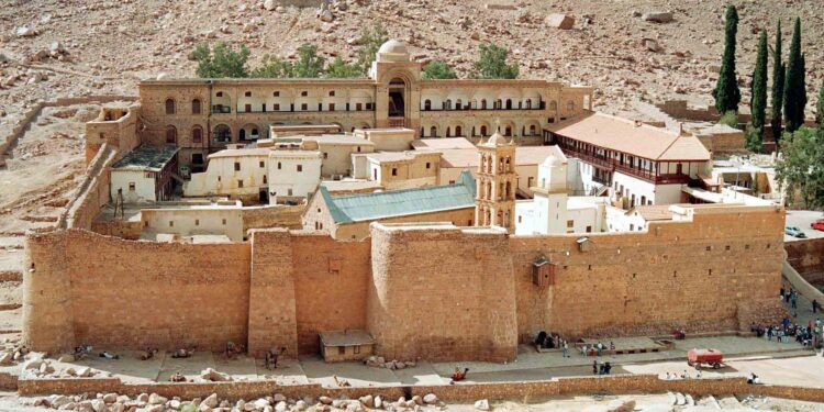 Μονή Σινά: Ιστορία, αλήθειες και ψέματα