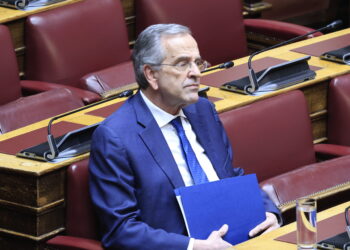 Το ανακοινώνει