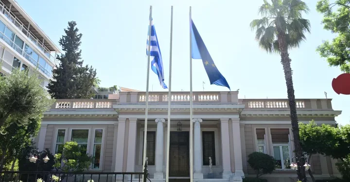 Η απαιτούμενη απαρτία για τη λήψη απόφασης της Βουλής προϋποθέτει την παρουσία 75 βουλευτών