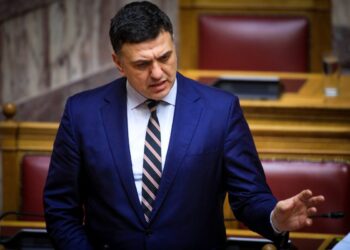 Ο Χαφτάρ αντιγράφει τον Ερντογάν και προσπαθεί να εκβιάσει την ΕΕ