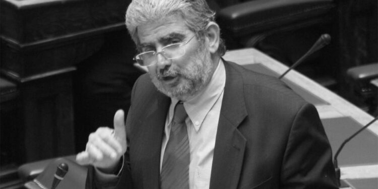 "Έφυγε" ο Δημήτρης Πιπεργιάς