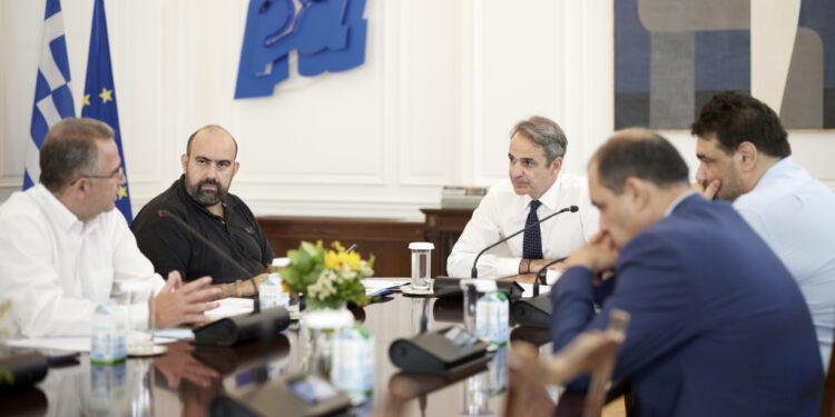 Συνάντηση του Πρωθυπουργού με τον Δήμαρχο Κυθήρων