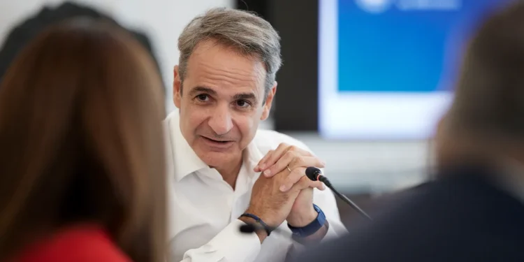 Σκοπός μας είναι να απαλύνουμε και να ελαφρύνουμε τη μεσαία τάξη, ειδικά τους μισθωτούς