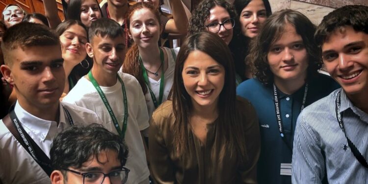 Όταν συνομιλείς δημιουργικά με εφήβους, αποτελεί μία συνθήκη μοναδική