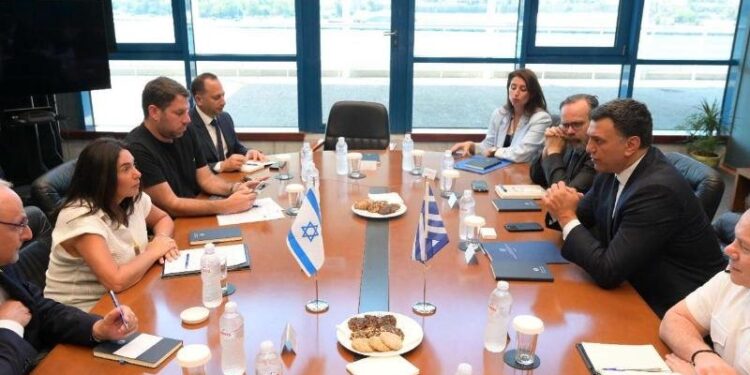 Συνάντηση του Υπουργού Ναυτιλίας Β. Κικίλια, με την Υπουργό Μεταφορών του Ισραήλ M. Regev