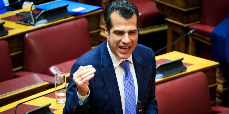 Συνάντηση Μητσοτάκη - Πλεύρη αύριο στις 12