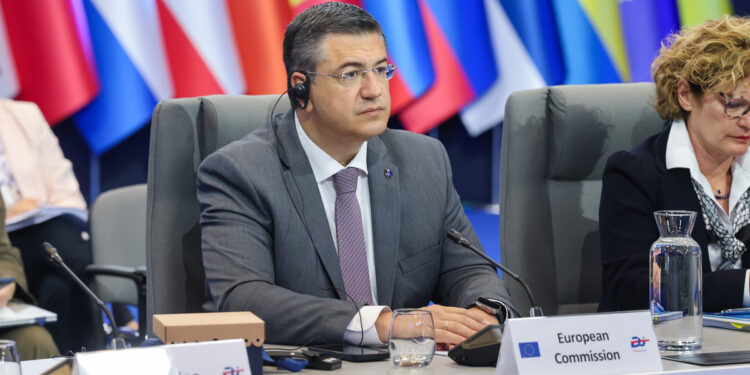 17 δισ. ευρώ από την Κομισιόν για την αναβάθμιση των μεταφορικών δικτύων