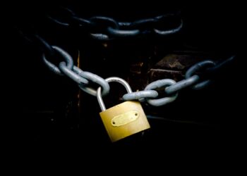 Πάνω από 400 παραβάσεις σε τουριστικούς προορισμούς – «Λουκέτο» και πρόστιμα σε επιχειρήσεις