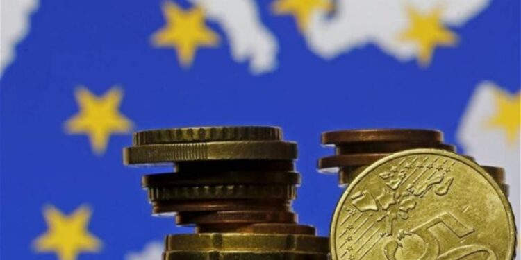 Σκαρφαλώνει η επιχειρηματική δραστηριότητα – Υψηλό 15 μηνών παρά τις πιέσεις Τραμπ»