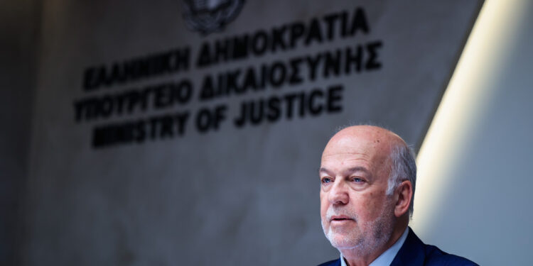 Η τουρκική ΜΚΟ και ο Φλωρίδης