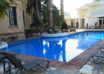 Ανοδικές αφίξεις και έσοδα – Πιέσεις στα ξενοδοχεία της Αθήνας