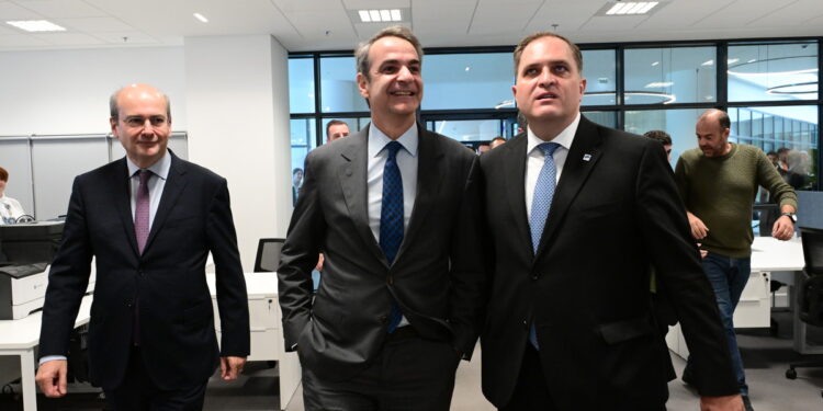 Ποιοι γλιτώνουν τα δικαστήρια – Φρένο στις διώξεις για χρέη σε εφορία και δημόσιο