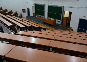 Παρατηρητήριο εξουσίας: Αδιαφορία των «αιωνίων»